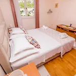 Toni Apartment Primošten
