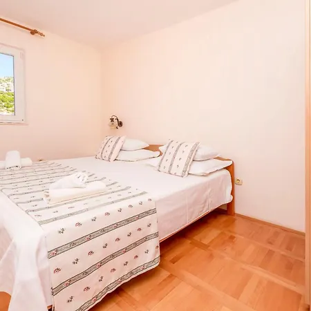 Apartman Toni Primosten