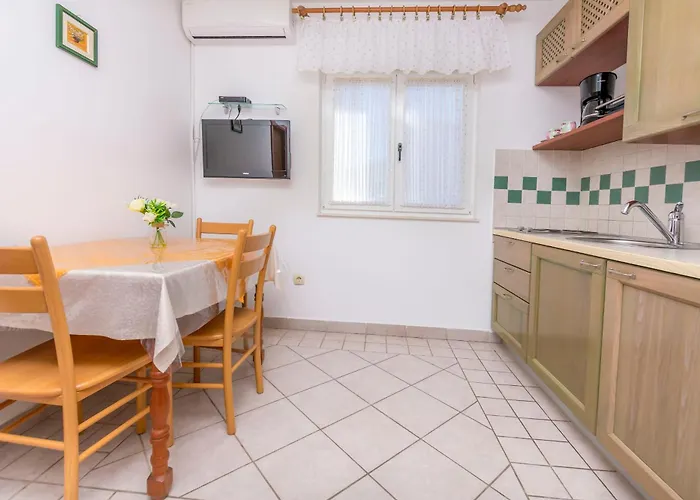 Toni דירה פרימוסטן