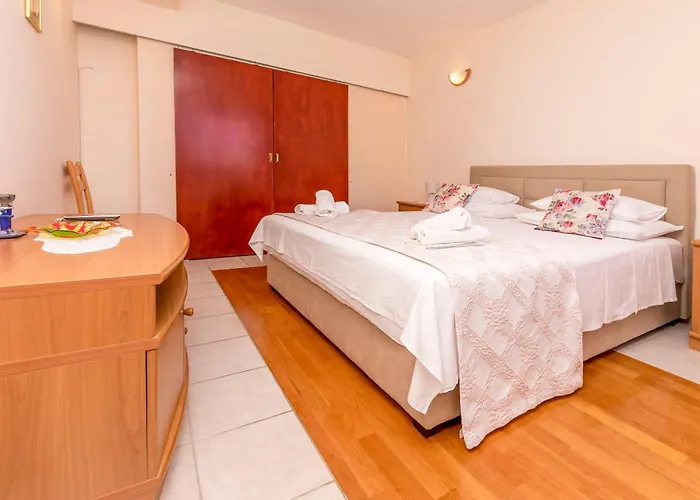 Toni פרימוסטן