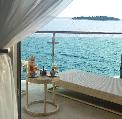 Toni * פרימוסטן